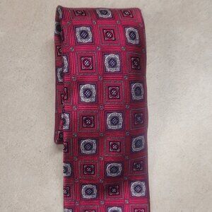The Shirt Box Hot pink medallion tie